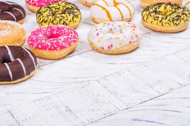 Renkli çörek karışımı