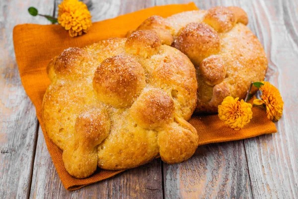 Pan de muerto bread — 스톡 사진