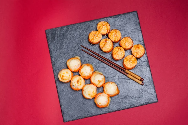 Baked sushi rolls