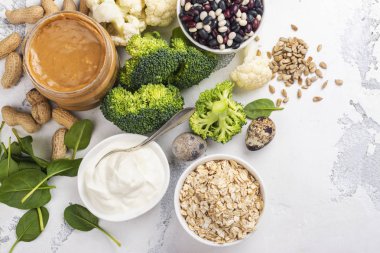 Çeşitli etsiz protein yiyecek