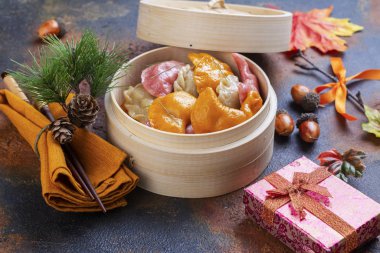 Chuseok için Songpyeon pirinç kek