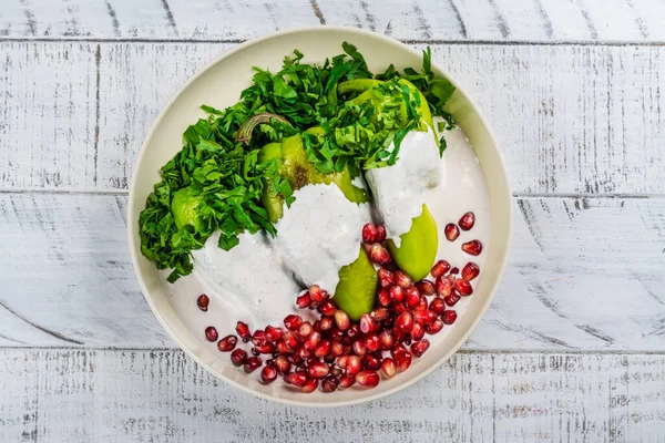 Chiles en nogada, Mexikói élelmiszer — Stock Fotó