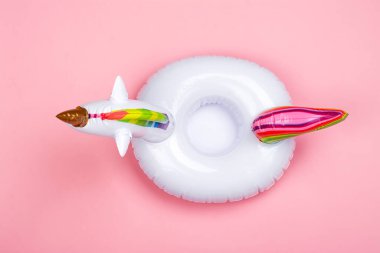 Şişirilebilir flamingo halkası