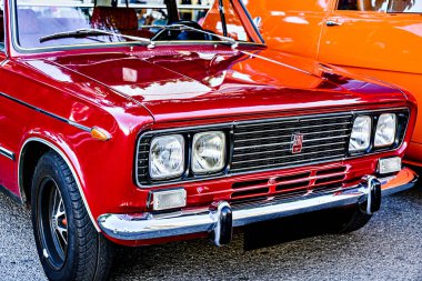 Santa Margarita de Montbui, Barselona, İspanya; 24 Mayıs 2025: Klasik Araba Sergisi, Koltuk 1450. Eski Otomobiller