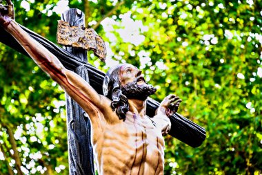 Sevilla 'da kutsal hafta geçidi, çarmıha gerilen İsa' nın geçit töreni.