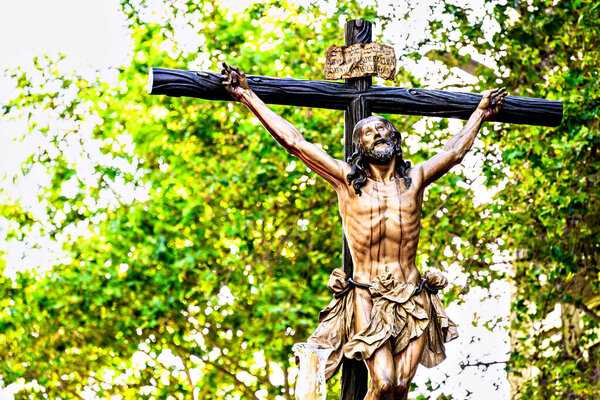 Крестный ход на Страстной неделе в Севилье, крестный ход распятого Христа