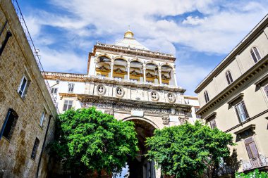 Palermo, Palermo, Sicilya 'daki Porta Nuova' nın ünlü görüntüsü