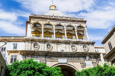 Palermo, Palermo, Sicilya 'daki Porta Nuova' nın ünlü görüntüsü