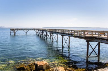 Sidney, Bc, Kanada, açık bir yaz gününde ahşap iskele