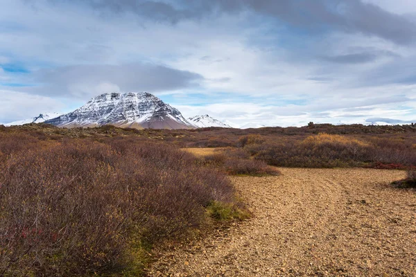 Wild Landscape Snowy Mountains Horizon Iceland Cloudy Autumn Day — Stock Photo, Image