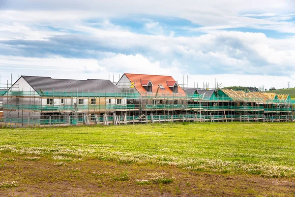 Baustelle Einer Wohnsiedlung Auf Dem Land Einem Trüben Sommertag Edinburgh — Stockfoto