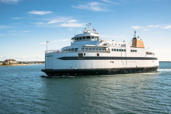 Ferry Sailing Coast Clear Autumn Day Hyannis Cape Cod Usa — Stock Photo, Image