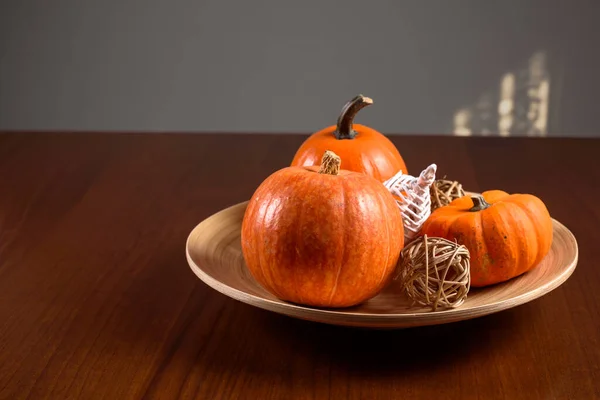 Small Pumpkins Decorations Wooden Plate Table Copy Space Selective Focus — Stock Photo, Image