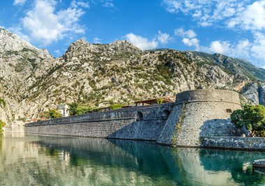 Kotor şehrinde eski kale 