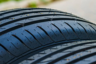 araba lastiği, lastik tasarımı seçici odaklı