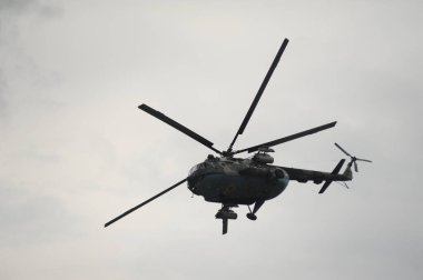 Yavoriv, Ukrayna, 24.09.2020. Rapid Trident - Ukrayna 'nın batısındaki Lviv kenti yakınlarındaki Yavoriv eğitim sahasında 2020 askeri tatbikat. Kızıl Haç.