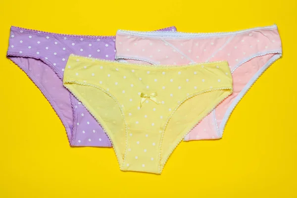 Tres Bragas Algodón Para Mujer Sobre Fondo Amarillo Concepto Moda —  Fotos de Stock