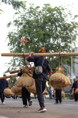 Cakarta, Endonezya - 23 Eylül 2025: Güney Banten Kasepuhan Yerli Topluluğundan Muazzam Ngarengkong.