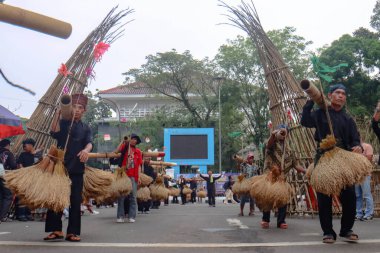 Cakarta, Endonezya - 23 Eylül 2025: Güney Banten Kasepuhan Yerli Topluluğundan Muazzam Ngarengkong.