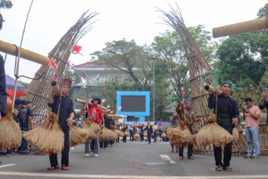Cakarta, Endonezya - 23 Eylül 2025: Güney Banten Kasepuhan Yerli Topluluğundan Muazzam Ngarengkong.