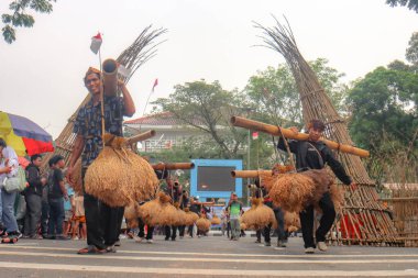 Cakarta, Endonezya - 23 Eylül 2025: Güney Banten Kasepuhan Yerli Topluluğundan Muazzam Ngarengkong.