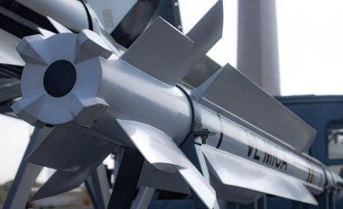 Jakarta, Endonezya - 21 Eylül 2025: Endonezya Silahlı Kuvvetleri uçaksavar füzeleri.