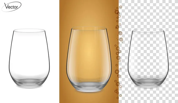 ガラス製の飲み物のための食器 透明な背景と琥珀色の背景にガラスを空にします 泡のある白ワインとシャンパン用のガラス 現実的で非常に詳細なレイアウト 三次元ベクトル — ストックベクタ