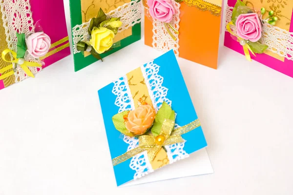 Belos cartões de saudação artesanais variados — Fotografia de Stock