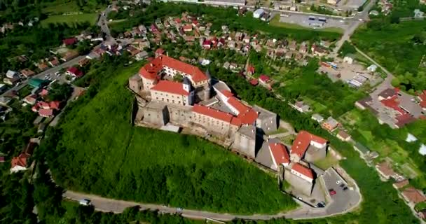Mooie Luchtfoto Uitzicht Naar Palanok Kasteel Stad Van Moekatsjevo — Stockvideo