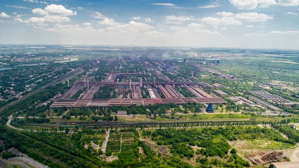 Vista panorâmica aérea da cidade industrial de Krivoy Rog na Ucrânia . — Fotografia de Stock