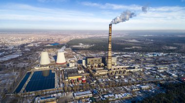 Çöp yakma tesisi. Dumanlı atık yakma fırını fabrikası. Fabrikaların çevre kirliliği sorunu