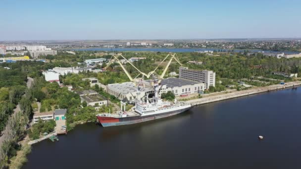 Widok lotniczy Dock do naprawy statków i łodzi w Nikolaev. — Wideo stockowe