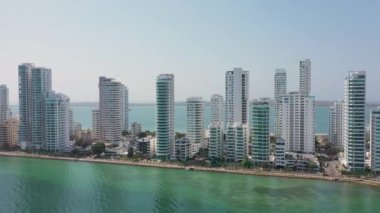 Cartagena Kolombiya 'da Rıhtım Binaları
