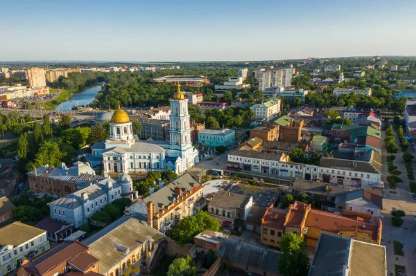 Cidade Sumy, a capital da região de Sumy, Ucrânia, vista aérea da Europa — Fotografia de Stock