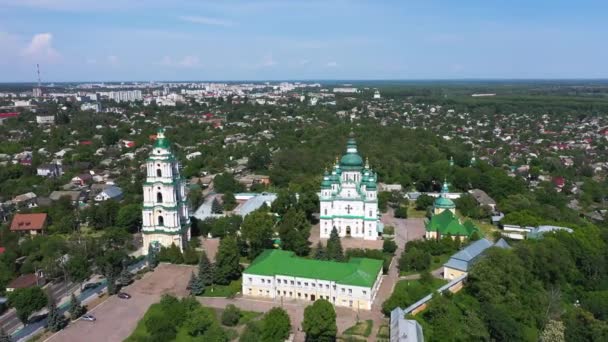 Monastère de la Trinité, Tchernihov, Ukraine en été — Video