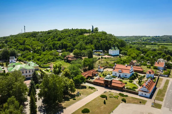 Bogdan Khmelnitsky Museum in Chyhyryn, Ukraine aerial view. — Stock Photo, Image