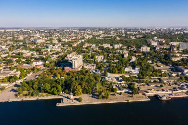 Kherson şehir parkı Ukrayna seti manzarasının yanında..