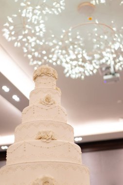 Şık düğün pastası ve .closed kadar görüntü arka plan.