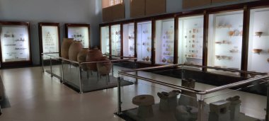 Taxila, Pakistan, 11 Eylül 2025 Taksici Gandhara eserlerinin kültürel din ve zanaatkarlığını gösteren arkeolojik keşifleri