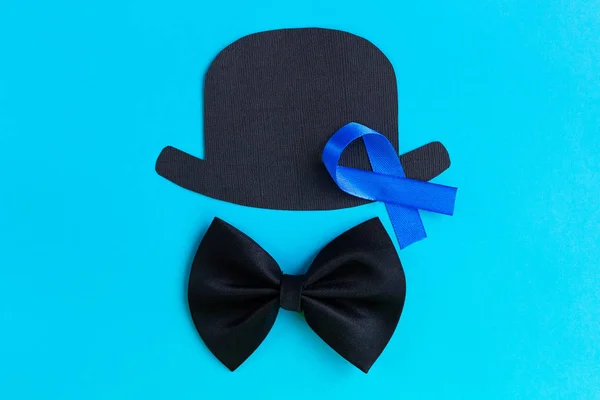 Padrão Silhueta Masculina Com Símbolo Fita Azul Fundo Azul Brilhante — Fotografia de Stock