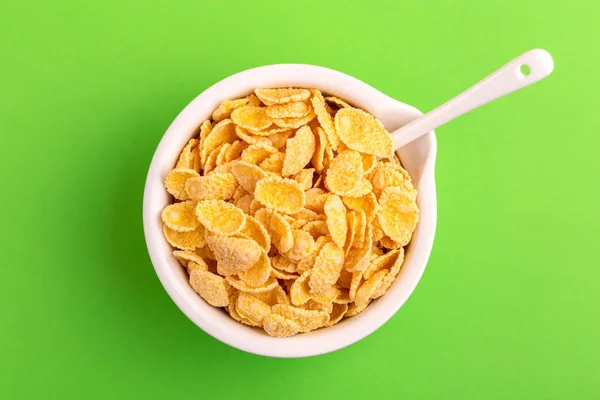 Krokante Cornflakes Klei Kom Helder Groene Achtergrond Gezonde Granen Ontbijt — Stockfoto
