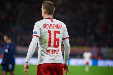 Leipzig, Almanya - 20 Mart 2020: Leipzig-Tottenham maçında Lukas Klostermann 