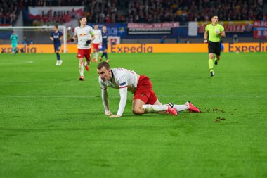 Leipzig, Almanya - 20 Mart 2020: Leipzig-Tottenham maçında Lukas Klostermann 