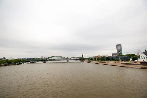 Köln Almanya Mayıs 2019 Aşk Köprüsü Hikayesi Hohenzollern Köprüsü Veya — Stok fotoğraf