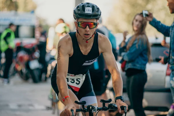 Charkiw Ukraine August 2019 Radrennen Triathlet Fährt Mit Hohem Tempo — Stockfoto