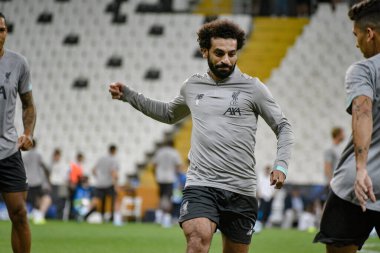İstanbul, Türkiye - 13 Ağustos 2019: Liverpool FC forveti Muhammed Salah, UEFA Süper Kupası öncesinde maç öncesi antrenmanda sahada..