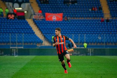 Kharkiv, Ukrayna - 13 Nisan 2019: Manor Solomon, Shakhtar 'ın orta saha oyuncusu Zorya Luhansk maçında