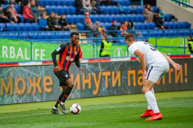 Kharkiv, Ukrayna - 13 Nisan 2019: Larry Olarenwaju Ayobami Kayode, Shakhtar forveti Zorya Luhansk maçında