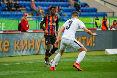 Kharkiv, Ukrayna - 13 Nisan 2019: Larry Olarenwaju Ayobami Kayode, Shakhtar forveti Zorya Luhansk maçında