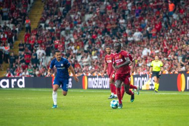 İstanbul, Türkiye - 14 Ağustos 2019: Liverpool FC 'nin Sadio Mane oyuncusu UEFA Süper Kupası' nda sondaj yaptı.